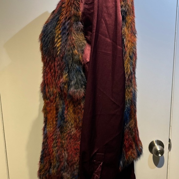 real rabbit furr vest and blouse set by Adore - Picture 9 of 16